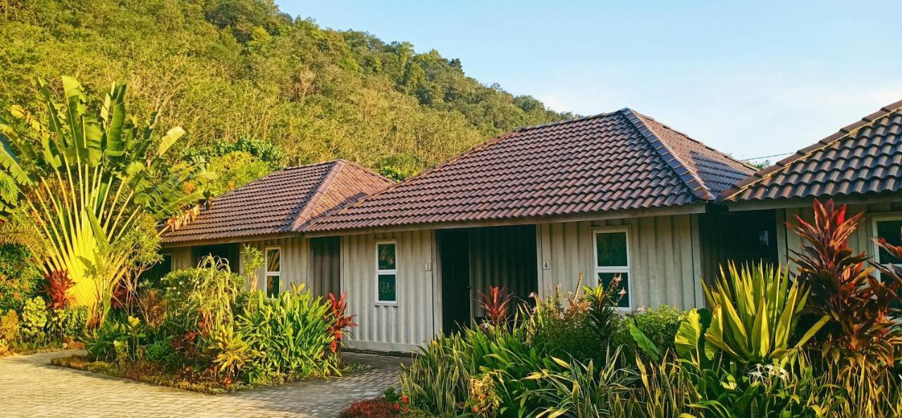 Bambu Getaway Leilighet Kuah Eksteriør bilde